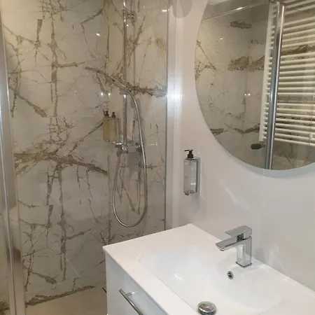 Rs Prestige Raclawickie 10 & Lägenhet Lublin