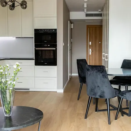 Rs Prestige Raclawickie 10 & *