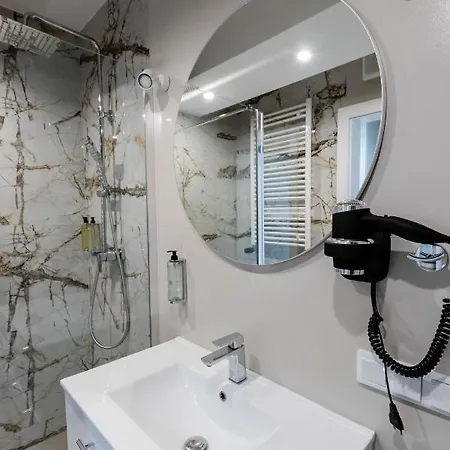 Rs Prestige Raclawickie 10 & *